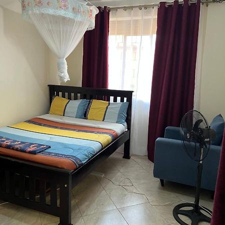 Lark Suites -Bukoto Кампала Экстерьер фото