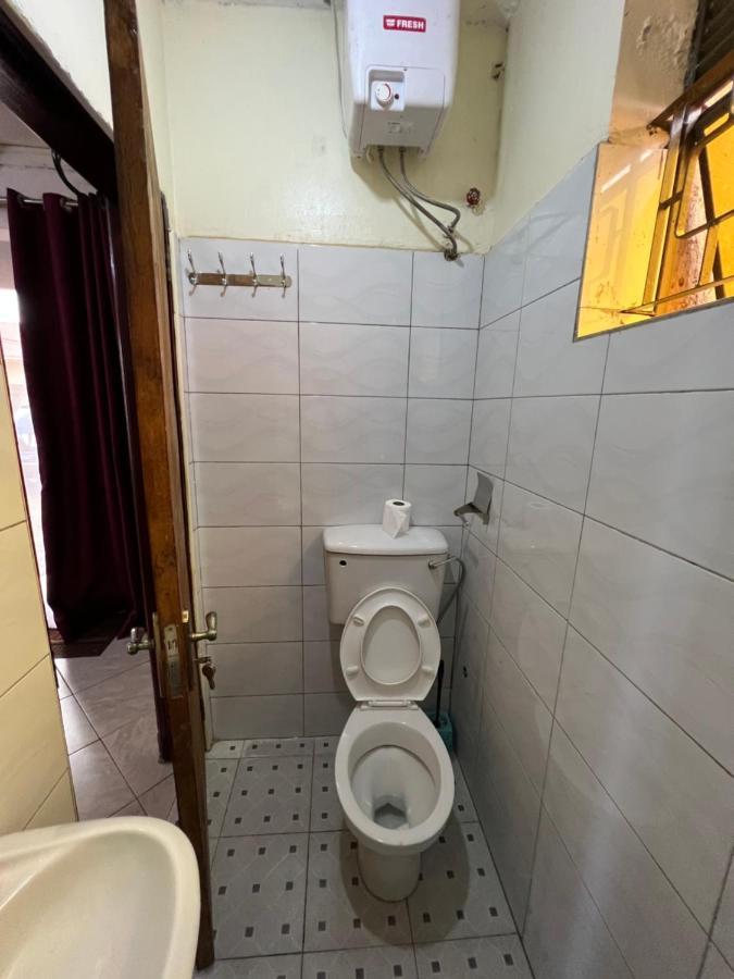 Lark Suites -Bukoto Кампала Экстерьер фото